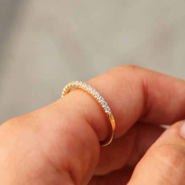 Prsten sa cirkonima - Zlato