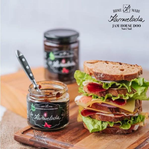 Karmelada – džem od luka sa čilijem